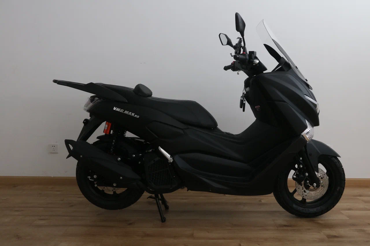 Скутер MAX RS  - 150cc (replica Yamaha TMAX) Инжектор EFI Lifan, ABS — Чёрный