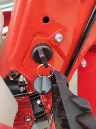 Эндуро мотоцикл Regulmoto Holeshot Red Edition (4 valves) с птс